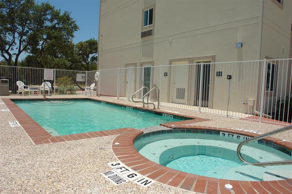 Отель Baymont By Wyndham San Antonio Airport Удобства фото